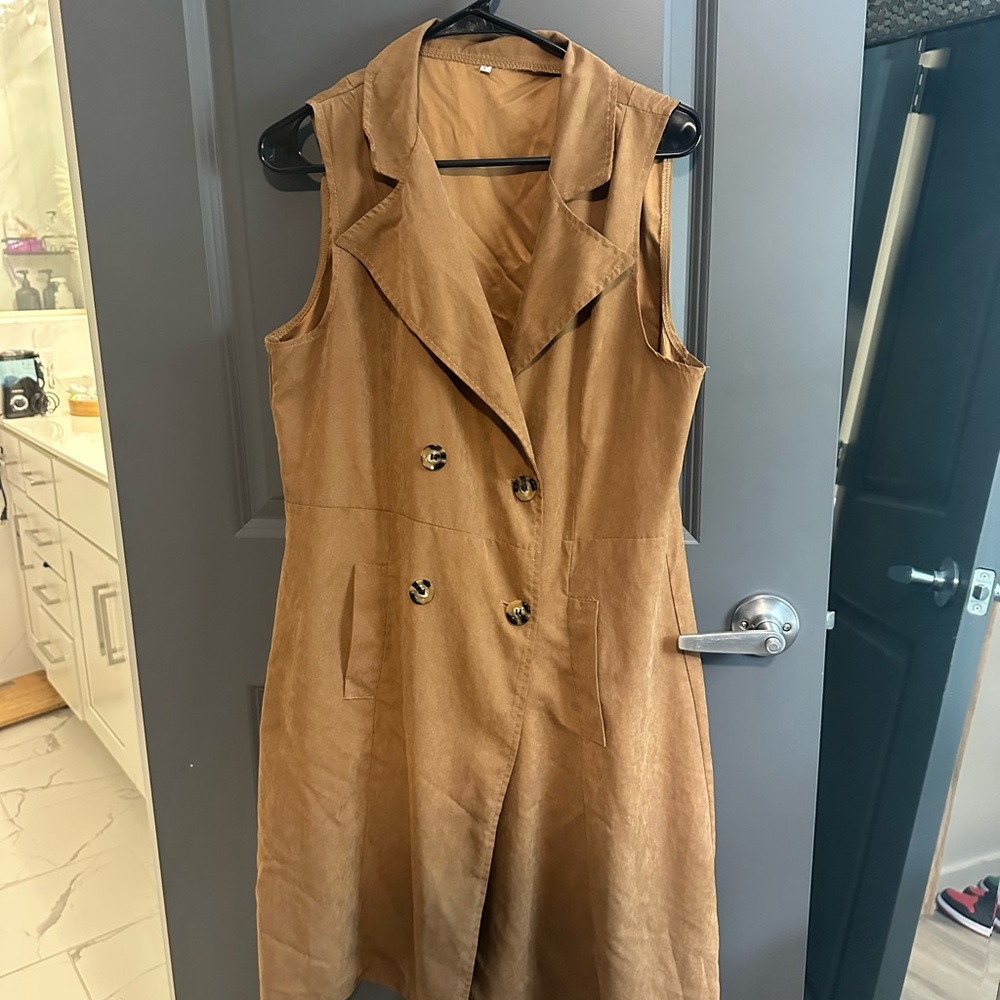 Sleeveless Brown Double-Breasted Vest Dress
